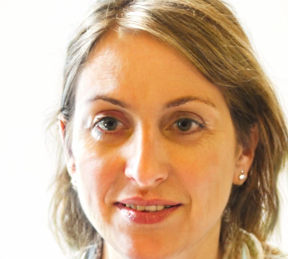 Dra. Ana Ferreira - Consultora Financeira